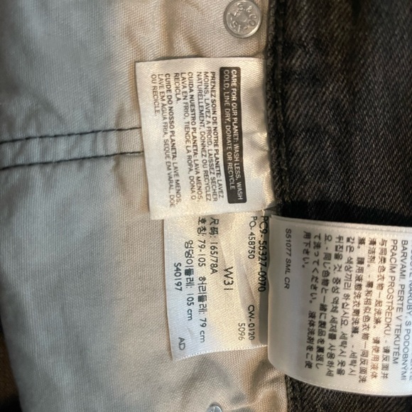 501® ORIGINAL FIT HIGH RISE WOMEN'S SHORTS - Picture 3 of 6